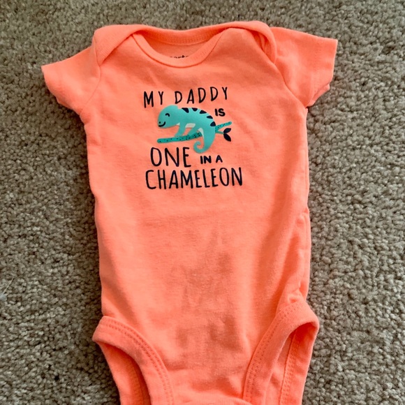 Carters onesie! Bundle 5/$20! - Picture 1 of 2